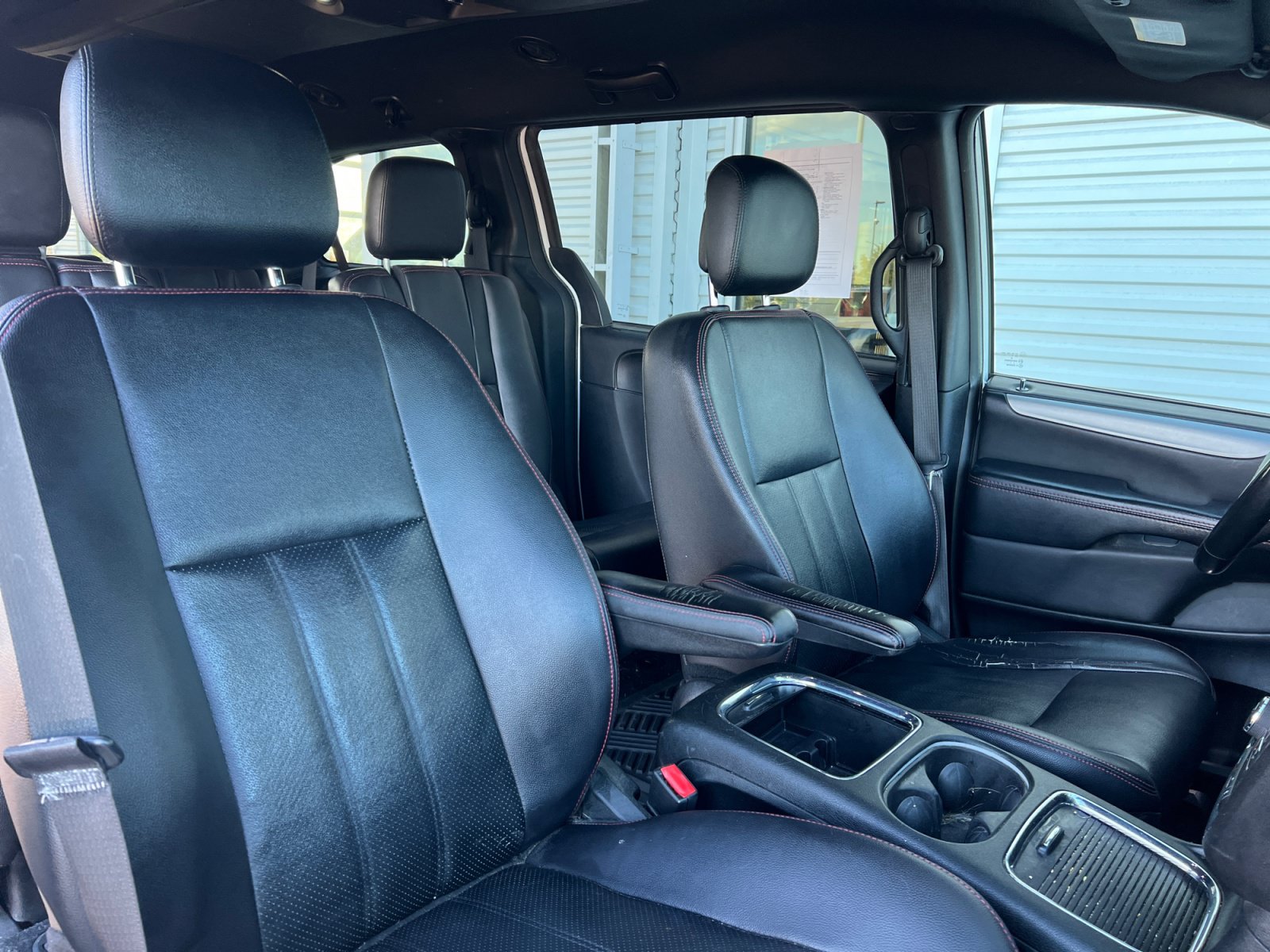 Used 2018 Dodge Grand Caravan GT FWD image 18