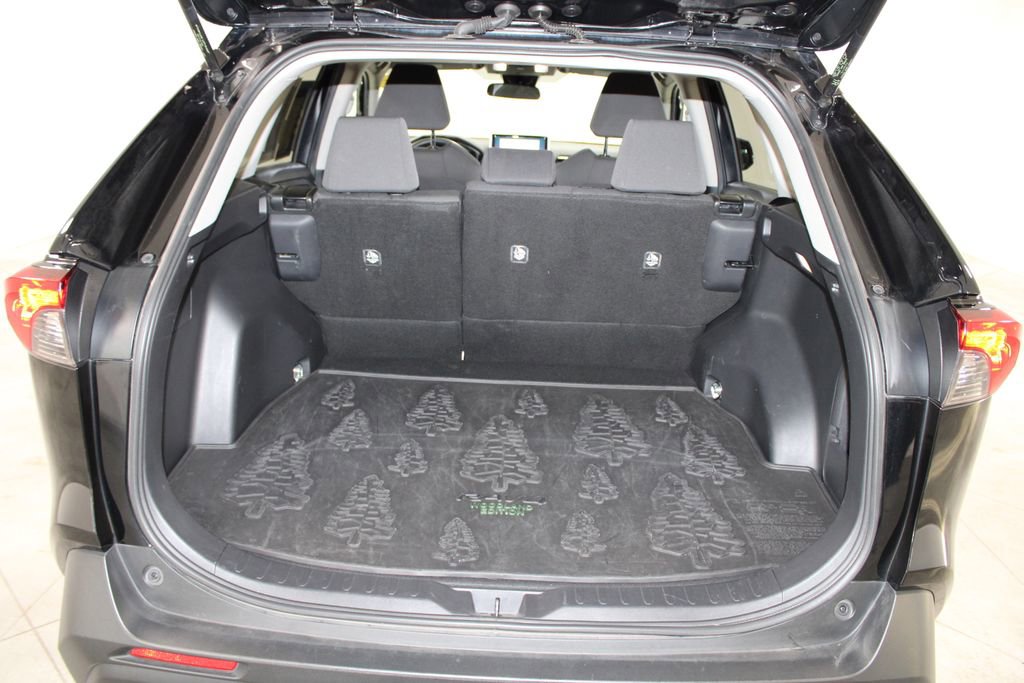 Used 2024 Toyota RAV4 AWD Hybrid image 14