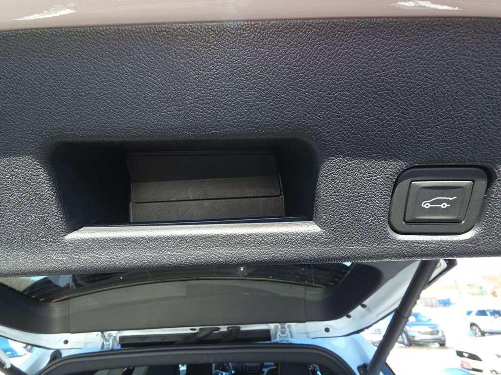 Used 2025 Buick Enclave Sport Touring image 34