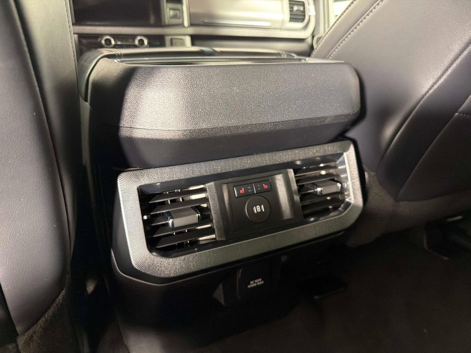 Used 2025 Ford F350 Platinum AWD/4WD image 34