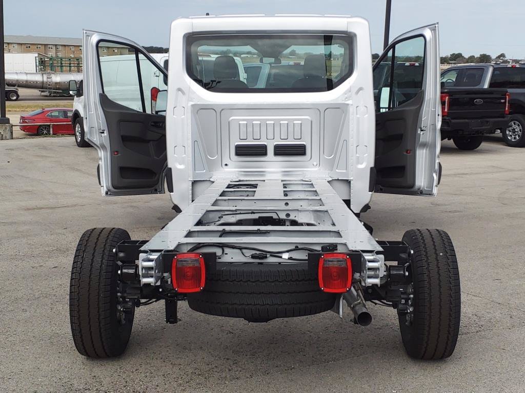 Used 2024 Ford Transit 350 RWD image 3