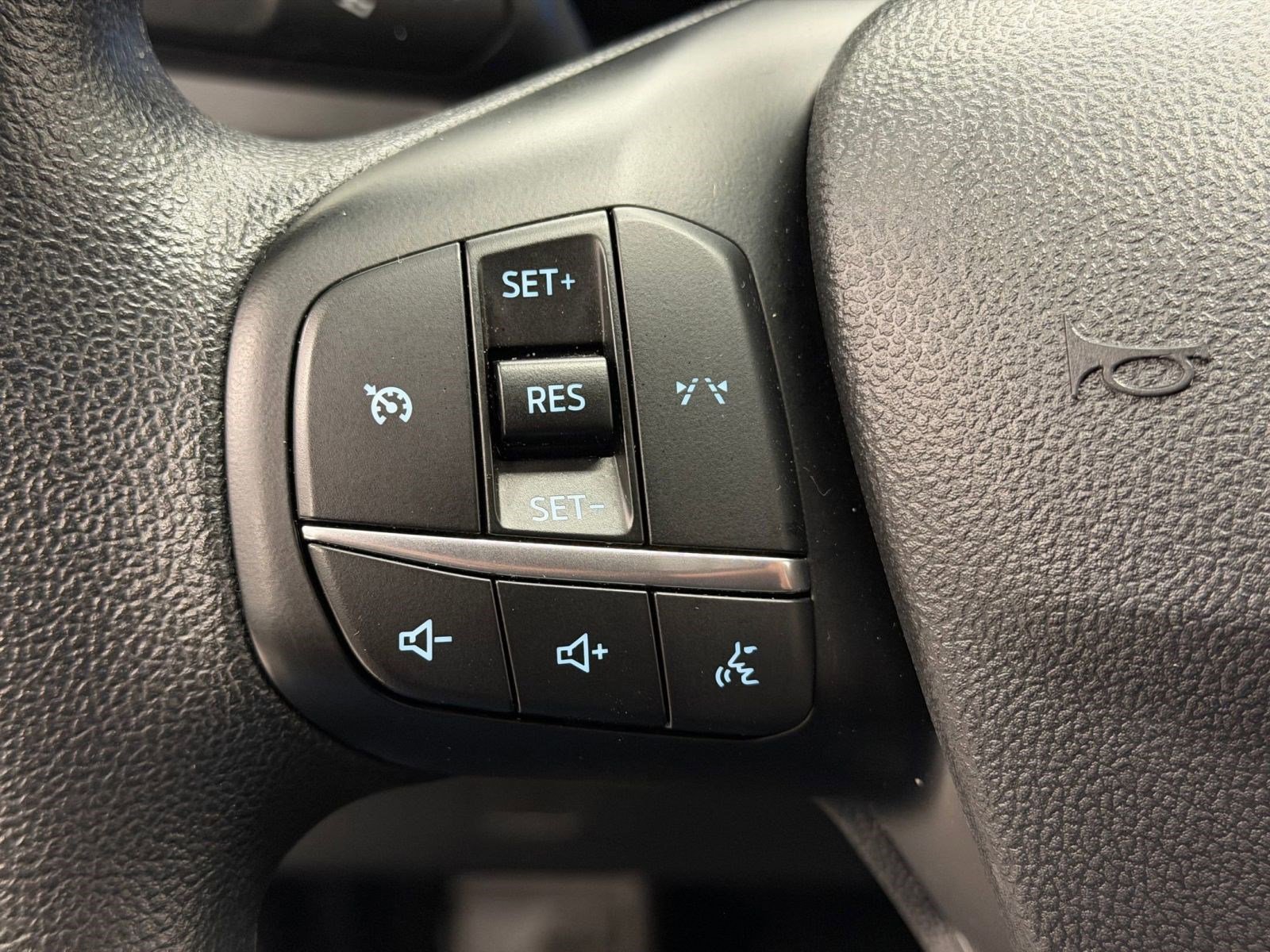 Used 2025 Ford Escape Active image 12