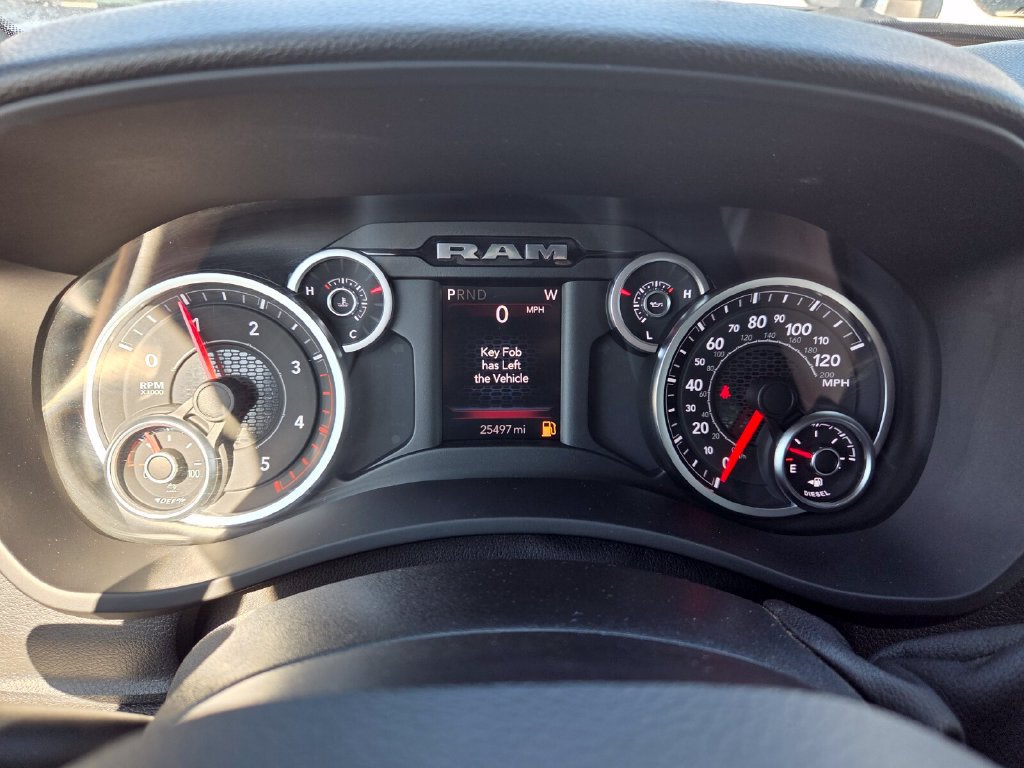 Used 2025 RAM 2500 Big Horn AWD/4WD image 35