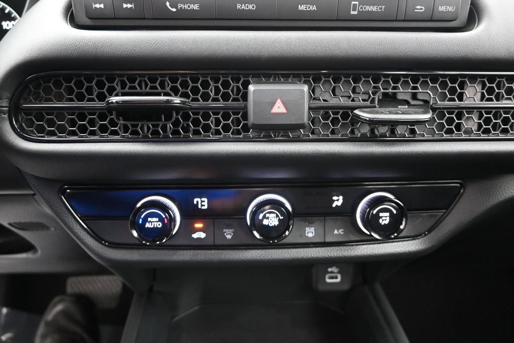 Used 2023 Honda HR-V LX image 16