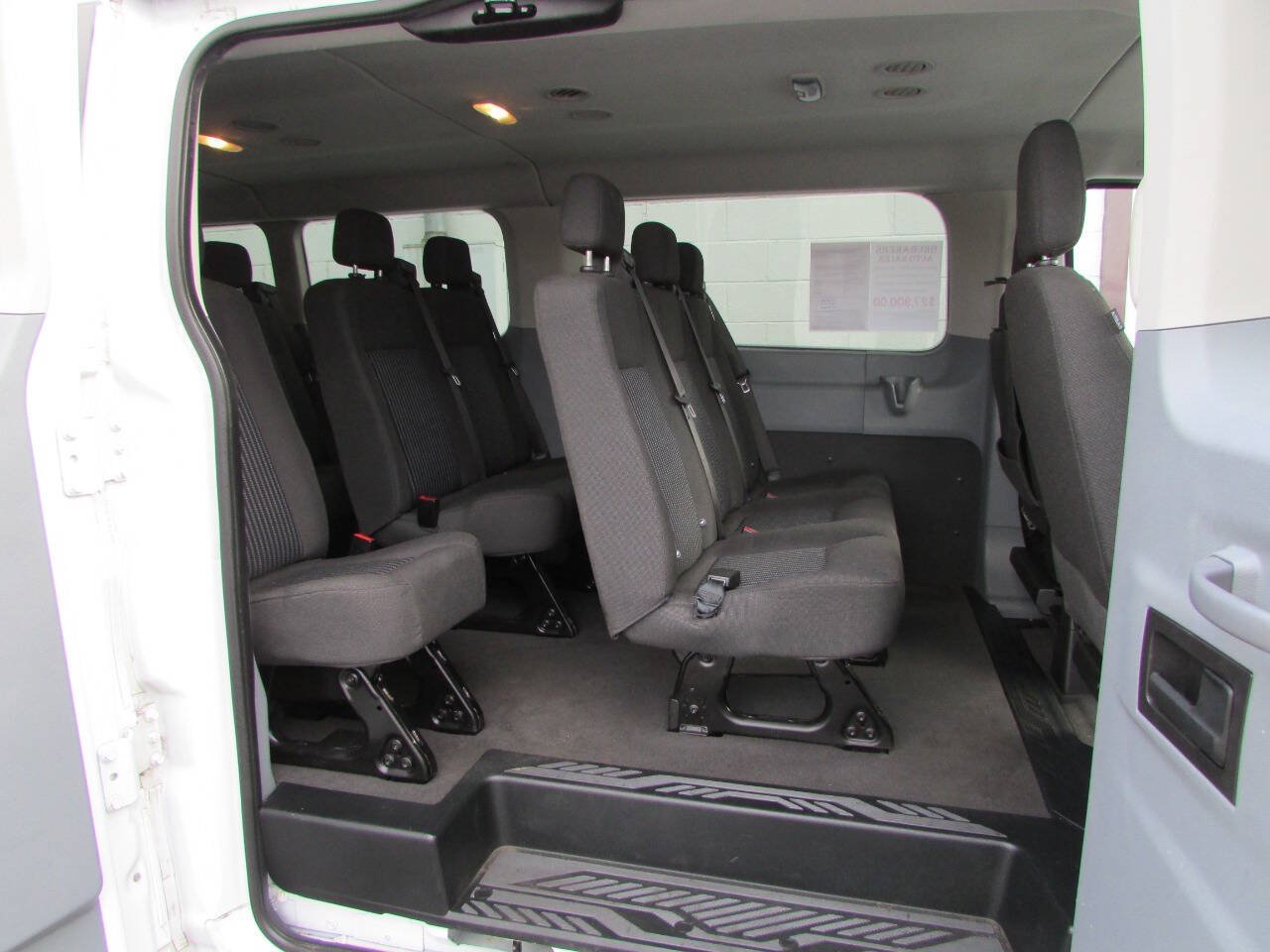 Used 2016 Ford Transit 350 XL RWD image 5