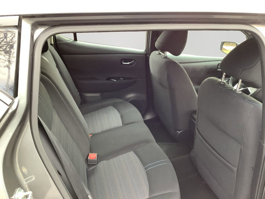 Used 2019 Nissan Leaf SV w/ SV All Weather Package image 13