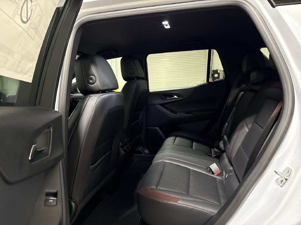 New 2027 Chevrolet Equinox RS w/ Convenience Package III AWD/4WD image 23