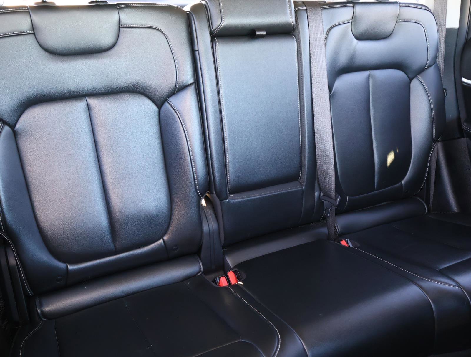 Used 2024 Jeep Grand Cherokee Limited image 20