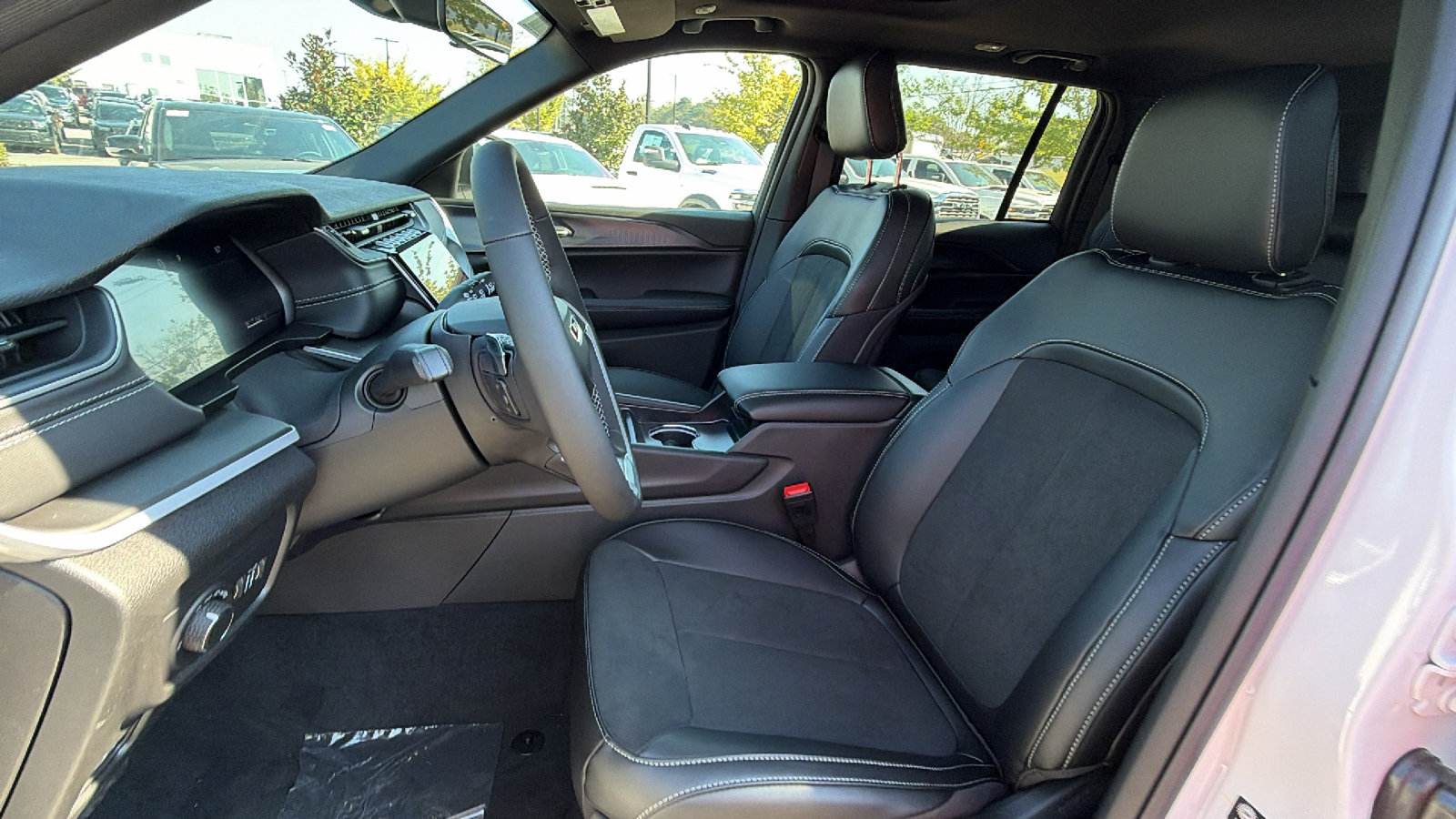 New 2027 Jeep Grand Cherokee Laredo X AWD/4WD image 18