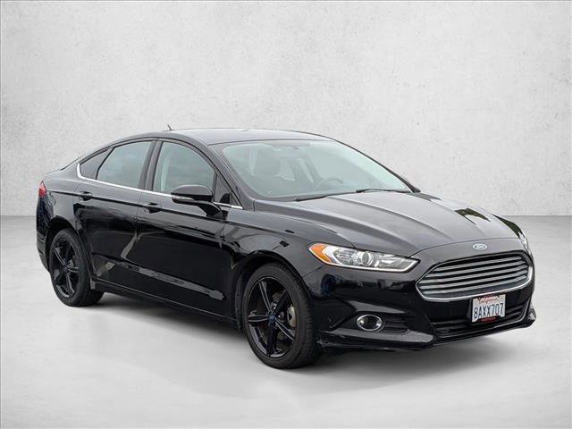 Used 2016 Ford Fusion SE image 3