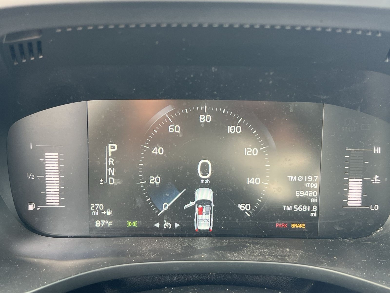 Used 2019 Volvo XC60 T5 Momentum w/ Premium Package AWD/4WD image 14