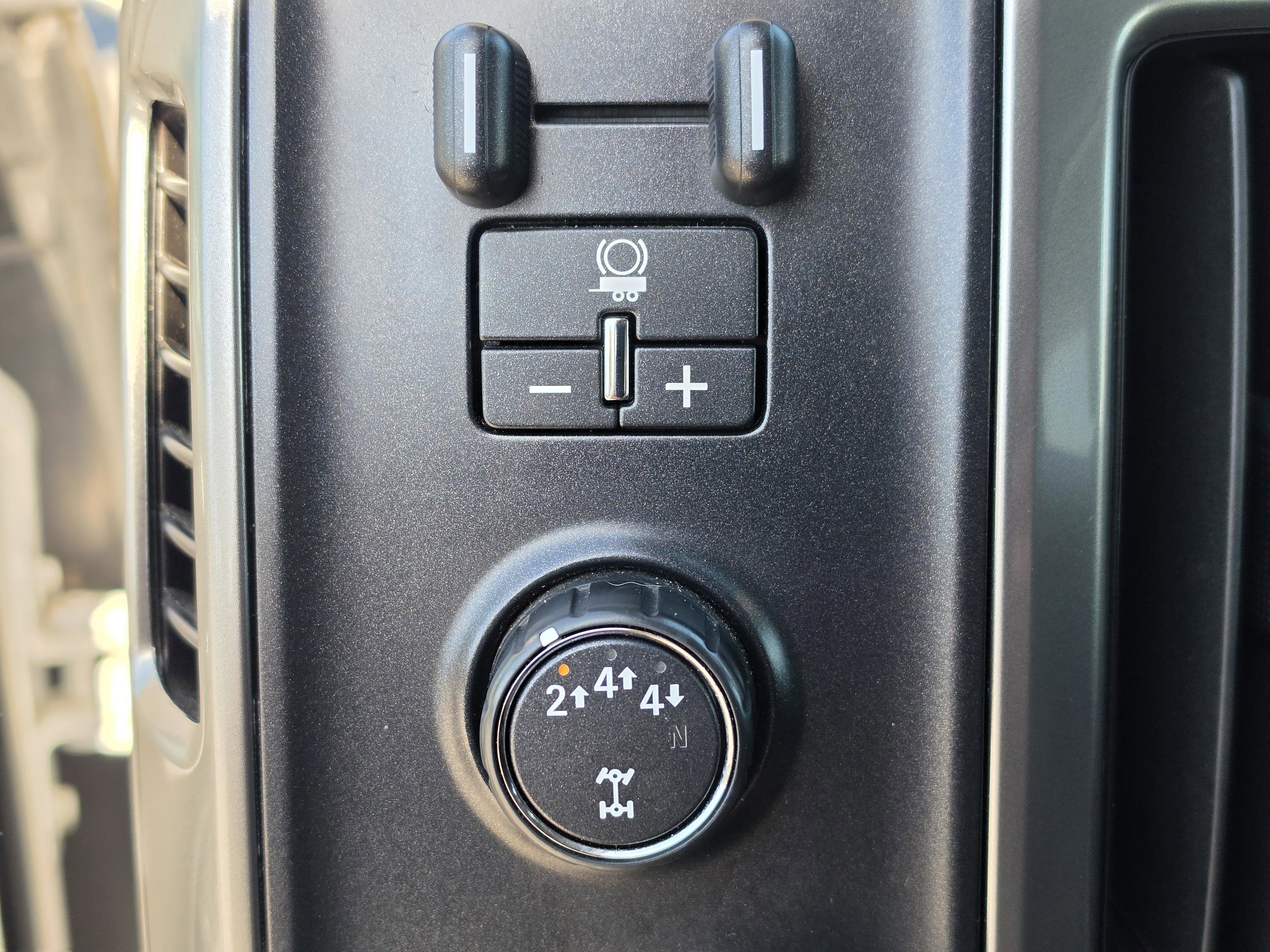 Used 2019 Chevrolet Silverado 2500 LTZ w/ Duramax Plus Package image 33