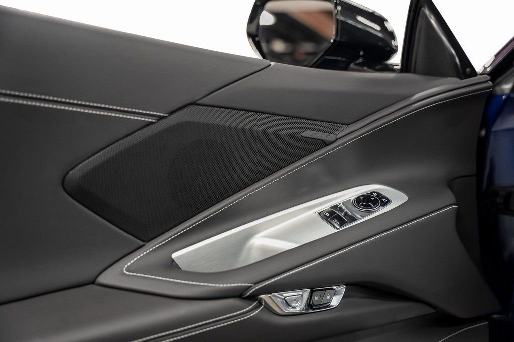 Used 2025 Chevrolet Corvette Stingray Coupe image 59