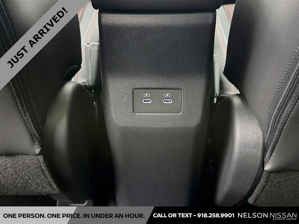 Certified 2025 Nissan Kicks SR image 23