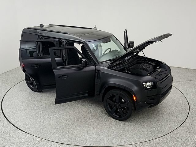 New 2026 Land Rover Defender 110 X-Dynamic SE AWD/4WD image 38