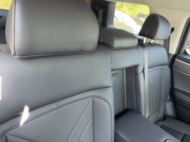 Used 2024 Hyundai Santa Fe SEL image 13
