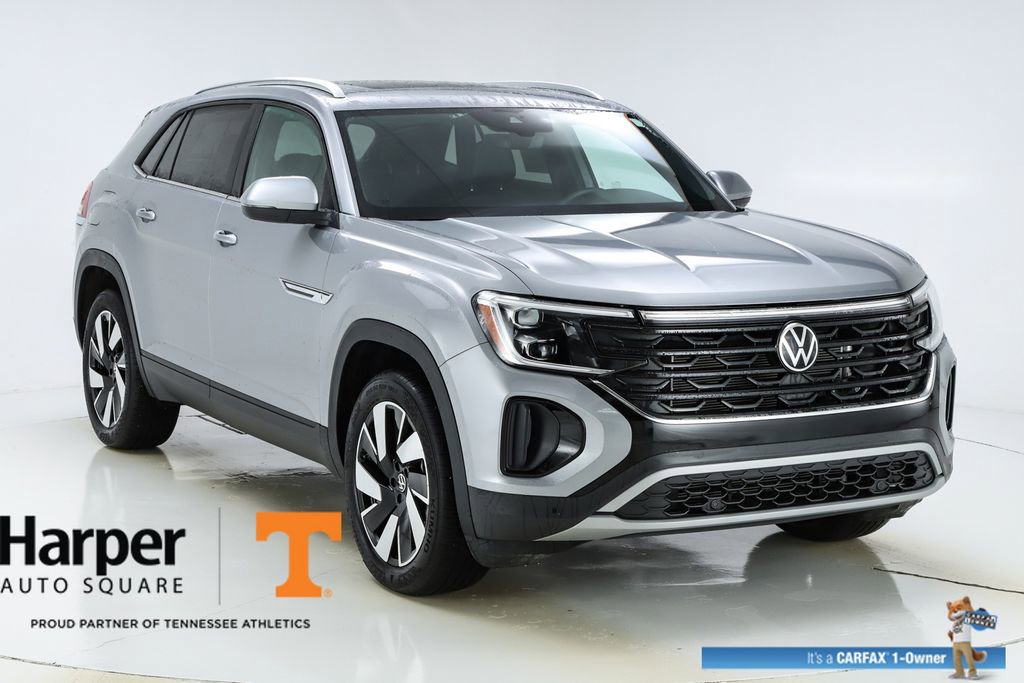Used 2024 Volkswagen Atlas Cross Sport SE w/ Panoramic Sunroof Package image 15