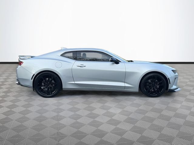 Used 2016 Chevrolet Camaro SS RWD image 8