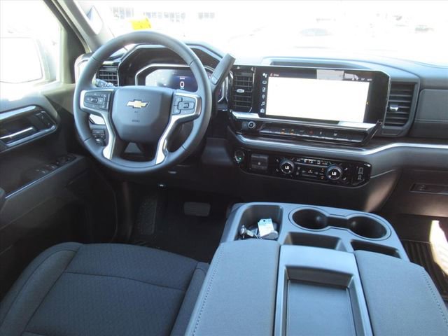 Used 2026 Chevrolet Silverado 1500 LT AWD/4WD image 13