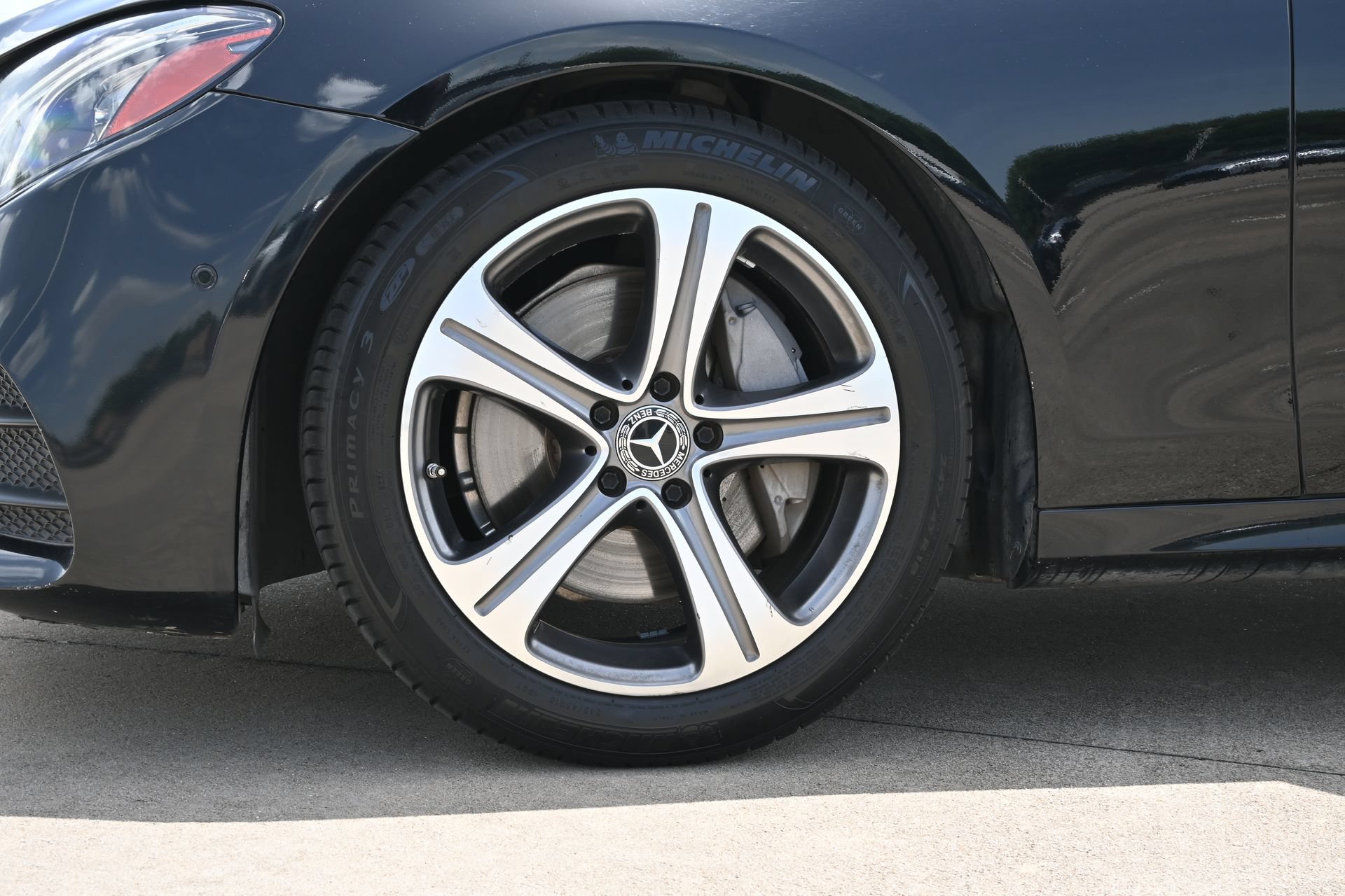 Used 2017 Mercedes-Benz E 300 image 32