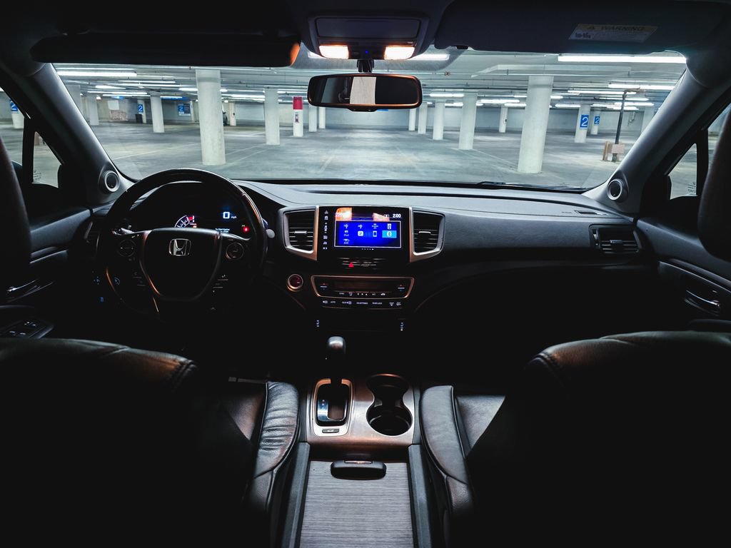 Used 2018 Honda Pilot EX-L image 3