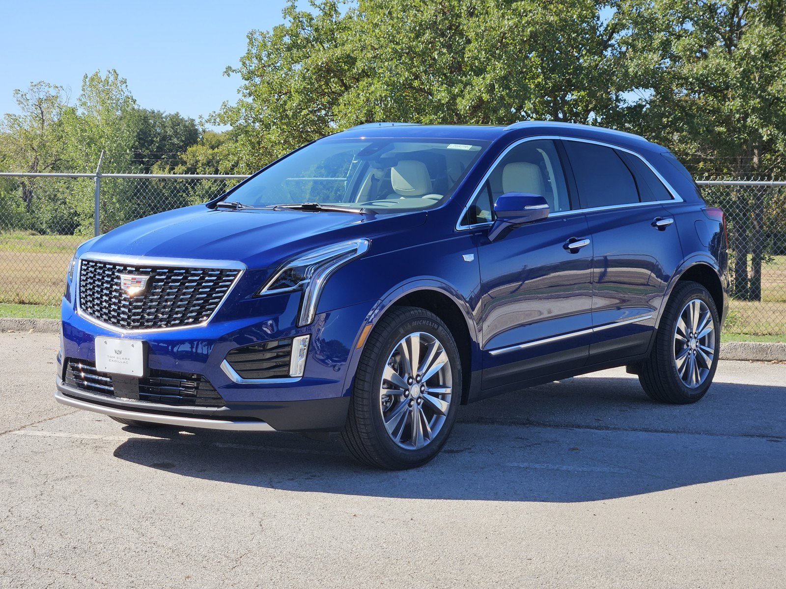 New 2026 Cadillac XT5 Premium Luxury w/ Driver Assist Package FWD image 2