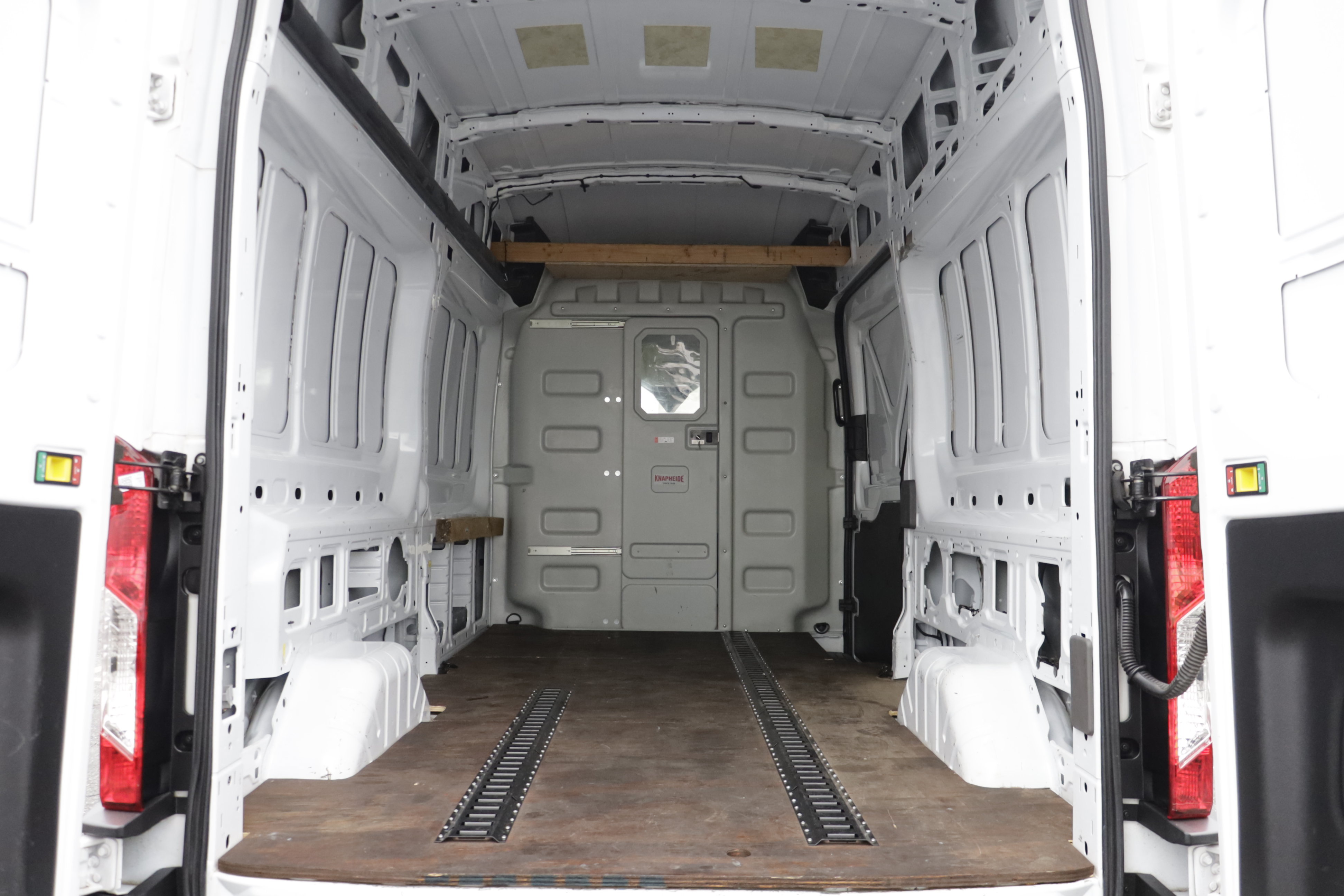 Used 2023 Ford Transit 250 148 High Roof RWD image 18