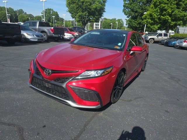 Used 2021 Toyota Camry XSE FWD image 4