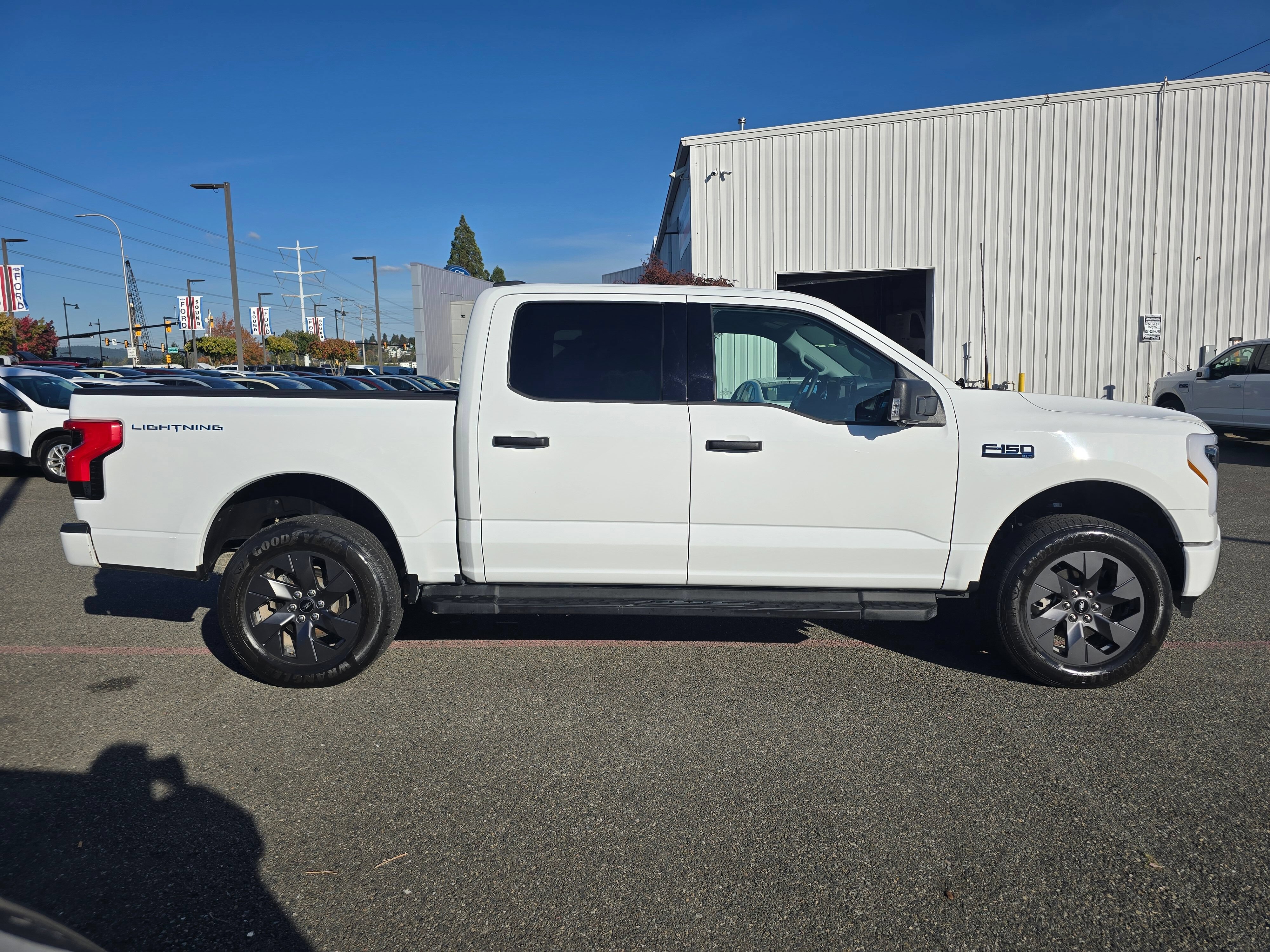 Used 2024 Ford F150 Lightning XLT w/ Max Trailer Tow Package AWD/4WD image 4