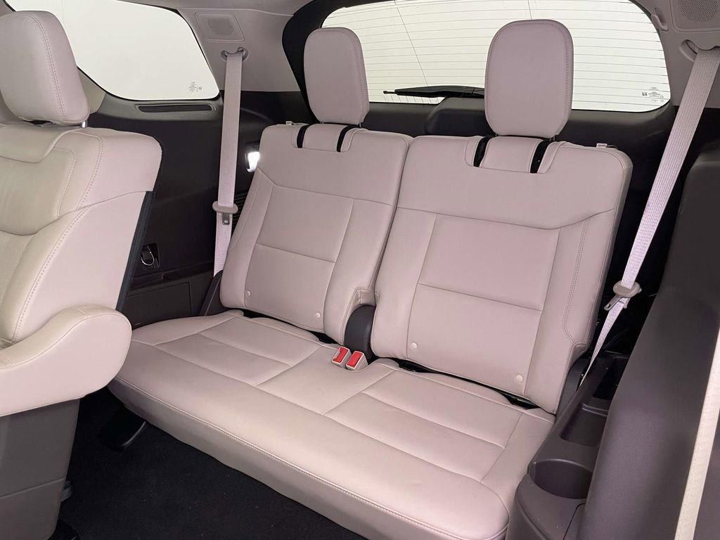 Used 2021 Ford Explorer Platinum w/ Equipment Group 601A AWD/4WD image 20