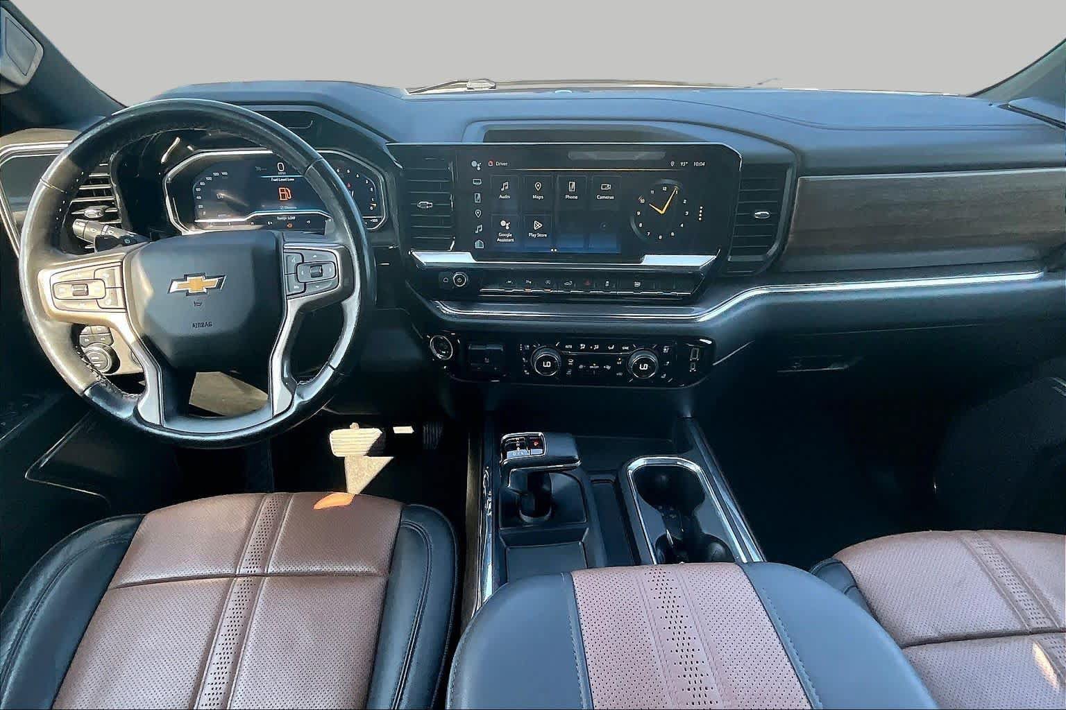 Used 2023 Chevrolet Silverado 1500 High Country w/ High Country Premium Package AWD/4WD image 15