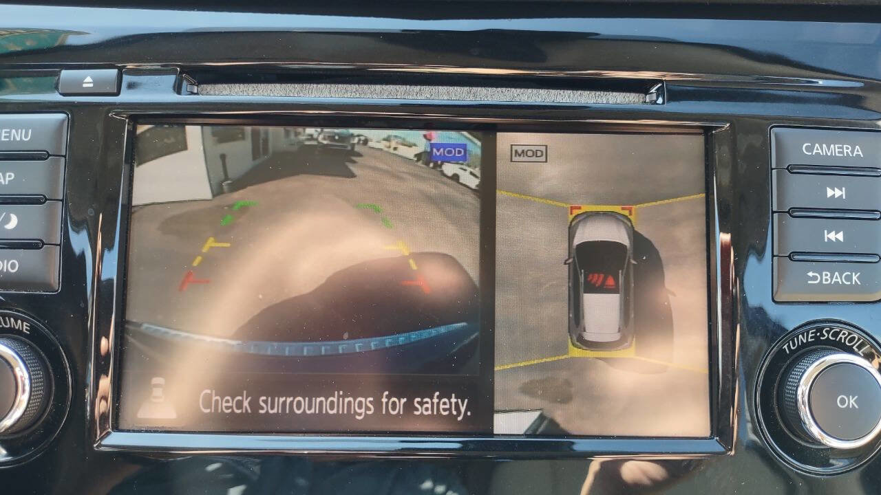 Used 2019 Nissan Rogue SV w/ Premium Package image 25