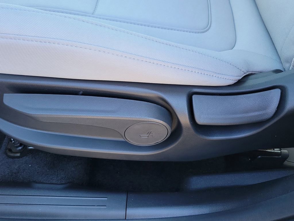 New 2026 Hyundai Tucson SE image 24