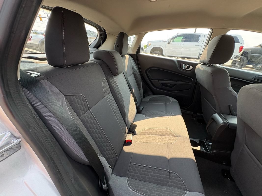 Used 2015 Ford Fiesta SE w/ Equipment Group 201A FWD image 31