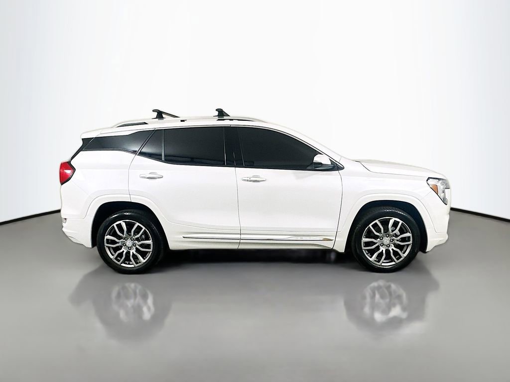 Used 2023 GMC Terrain Denali AWD/4WD image 4