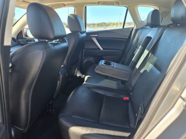 Used 2013 MAZDA MAZDA3 i Grand Touring w/ Tech Pkg image 12