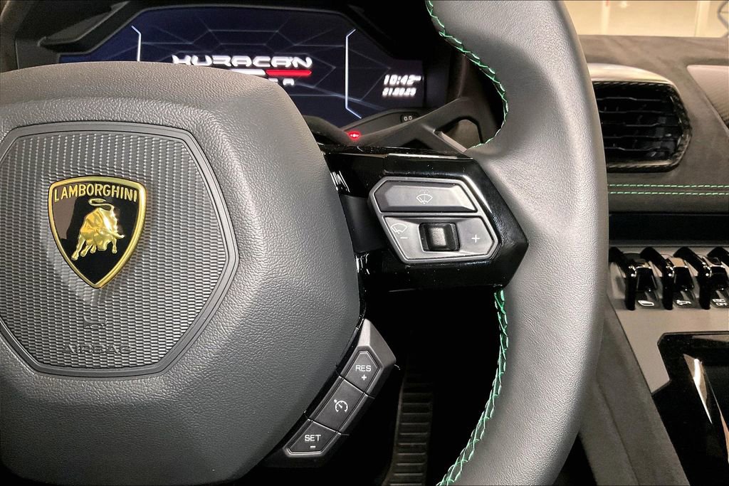 Used 2023 Lamborghini Huracan Tecnica image 24