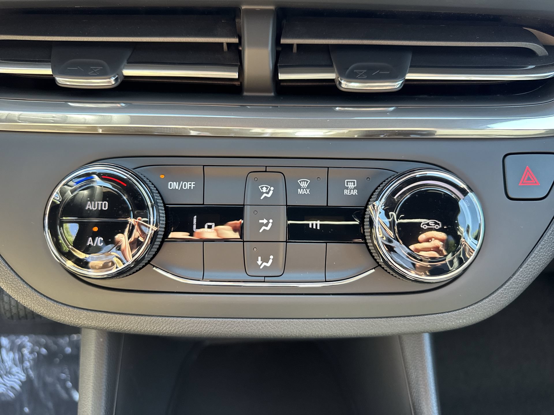 New 2026 Buick Envista Preferred FWD image 16