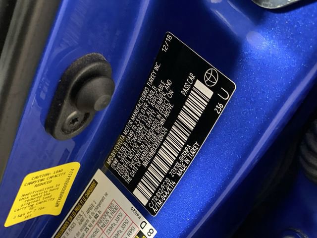 Used 2019 Toyota C-HR LE FWD image 37