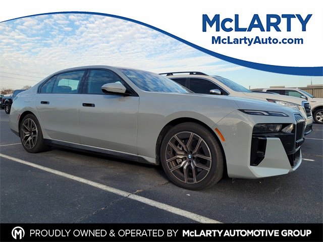 Used 2025 BMW 740i xDrive 740i xDrive image 1