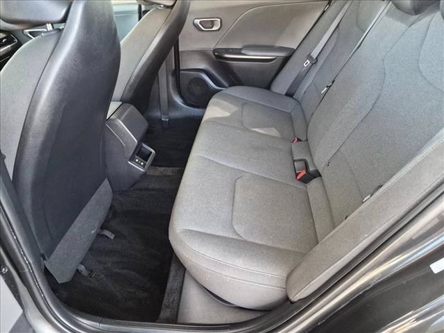 Used 2025 Kia K4 FWD image 16