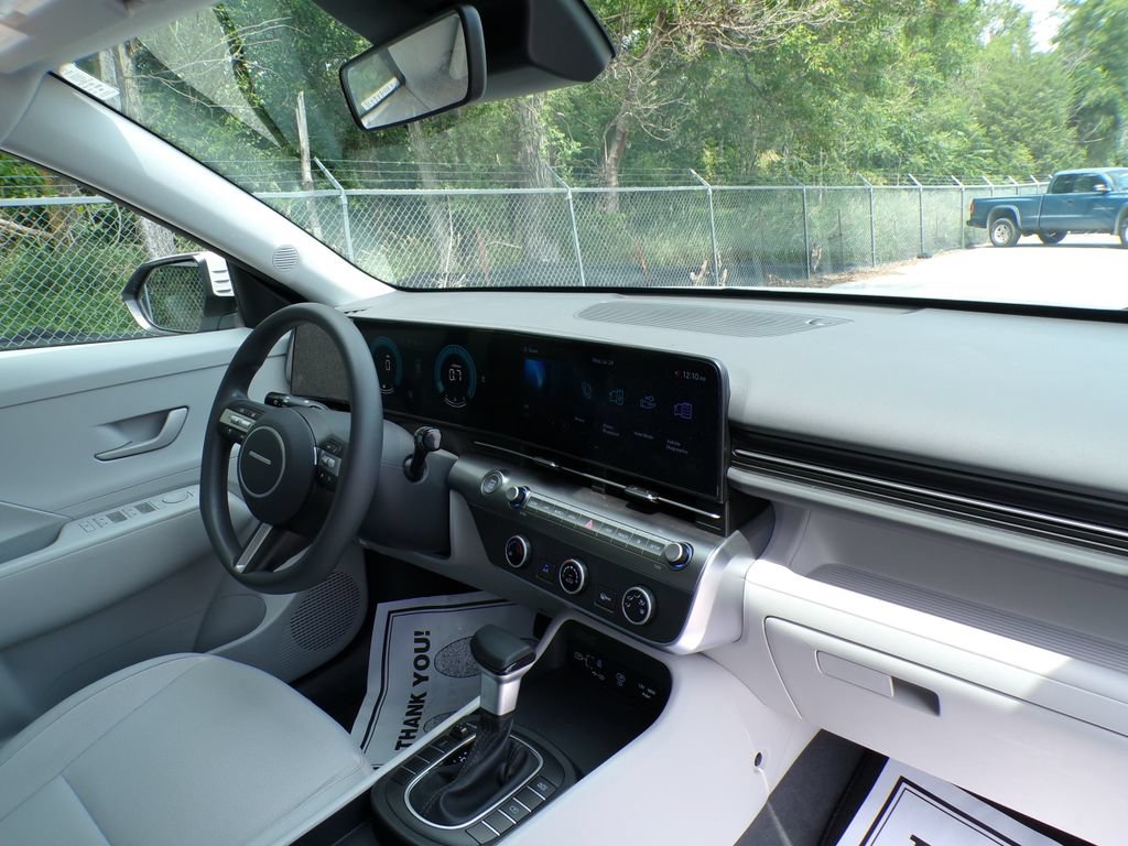 Certified 2026 Hyundai Kona SE AWD/4WD image 12