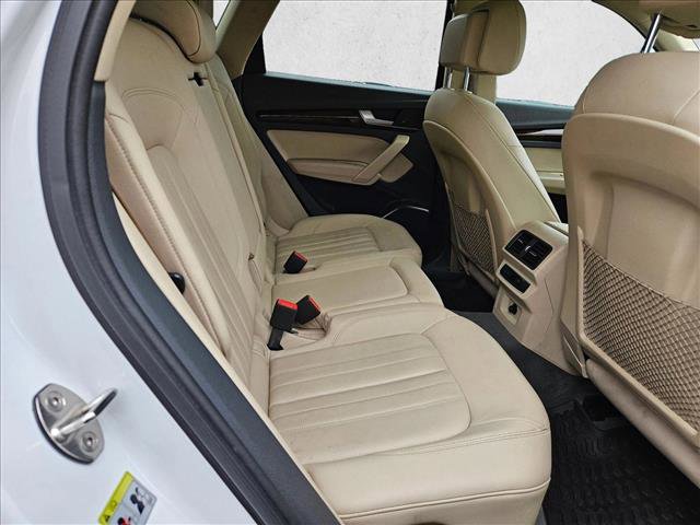 Used 2020 Audi Q5 2.0T Premium w/ Convenience Package AWD/4WD image 18