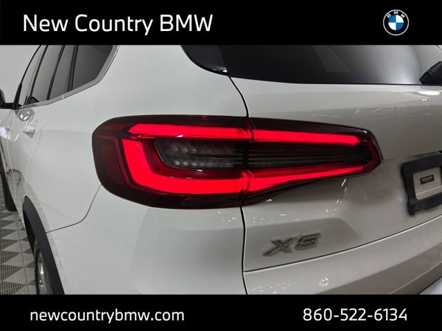 Used 2020 BMW X5 xDrive40i w/ Convenience Package image 30