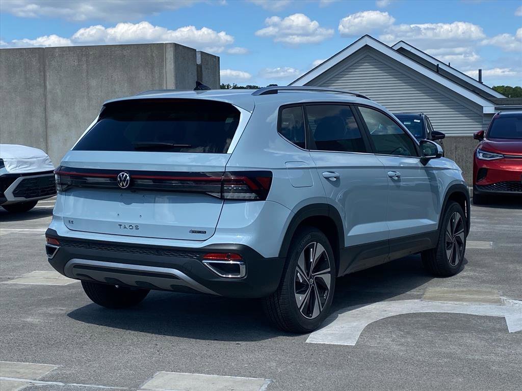New 2026 Volkswagen Taos SE AWD/4WD image 3