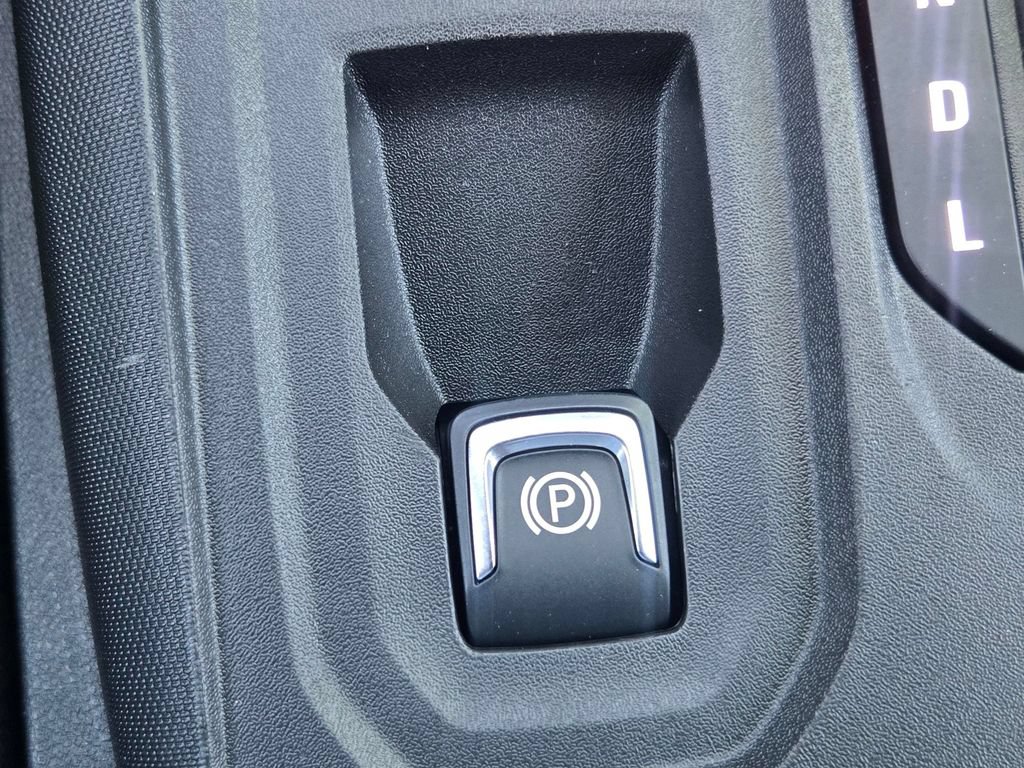 Used 2024 Chevrolet Colorado W/T RWD image 19