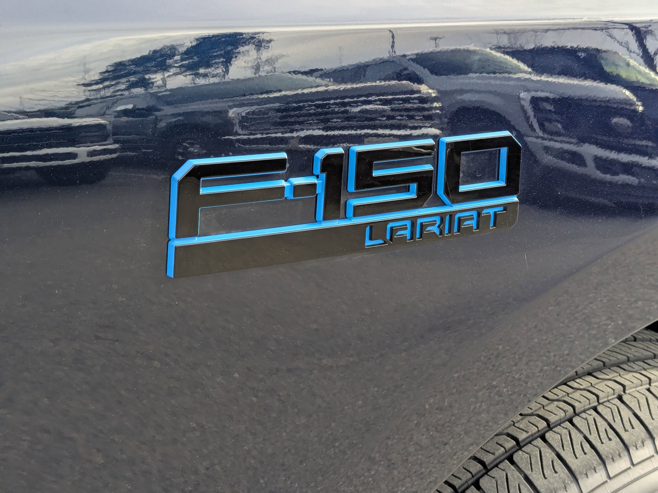 Certified 2025 Ford F150 Lightning Lariat w/ Max Trailer Tow Package image 47