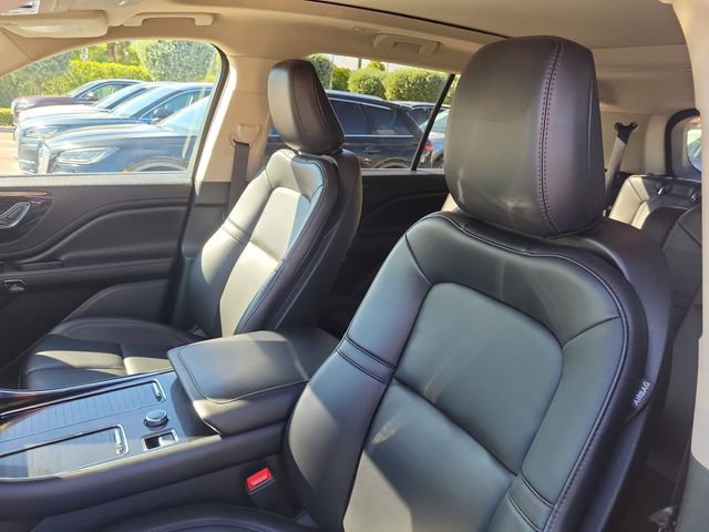 Certified 2024 Lincoln Aviator 2WD w/ Premium Package image 9