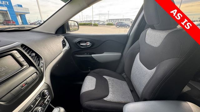 Used 2014 Jeep Cherokee Latitude w/ Comfort/Convenience Group image 28