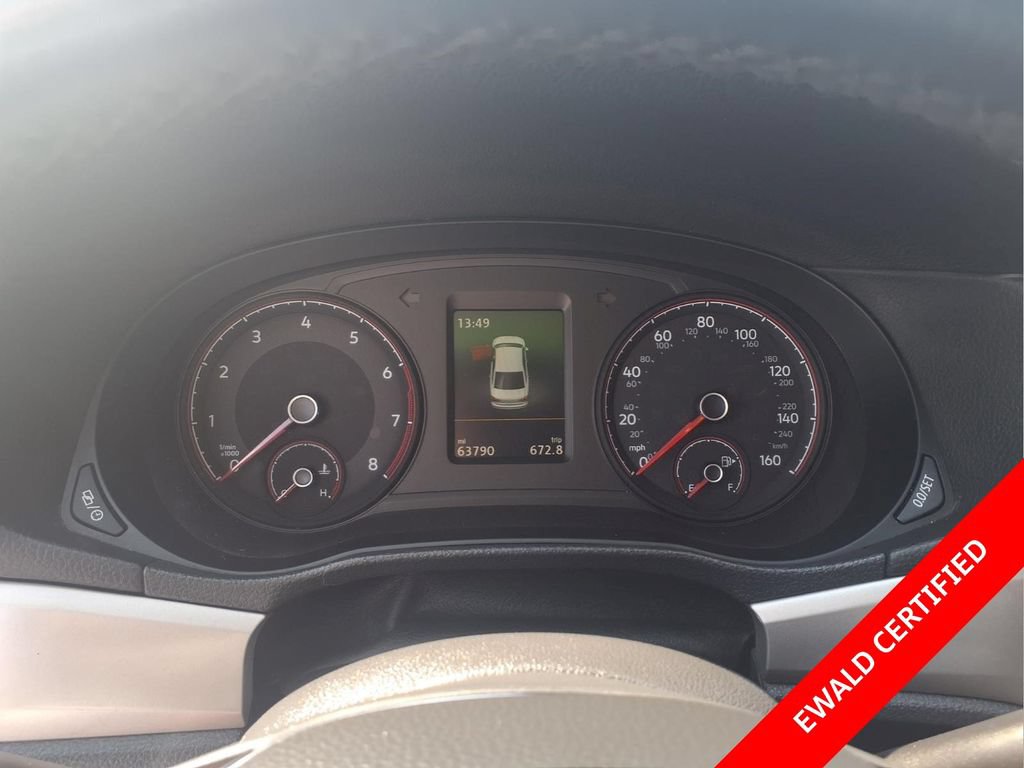 Used 2020 Volkswagen Passat 2.0T SE FWD image 11
